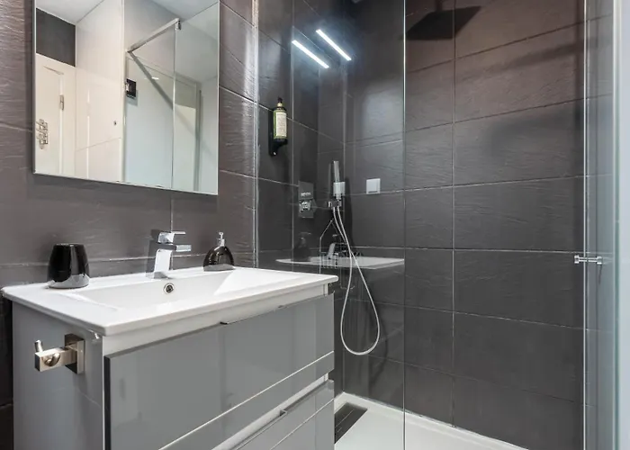 Apartamento Red Velvet 1 Bdr Flat With Balcony By Lovelystay